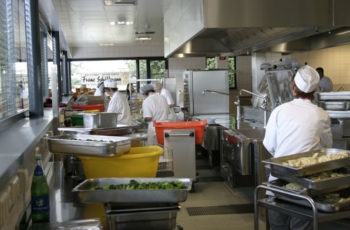 Ma(h)lzeit in St. Veit: Kulinarische Genüsse und Sinneseindrücke Bilder der abcsg.gallery in der Spitalsküche ausgestellt