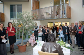 Berührende Fotoausstellung der abcsg.gallery - Kunst hilft Brustkrebspatientinnen