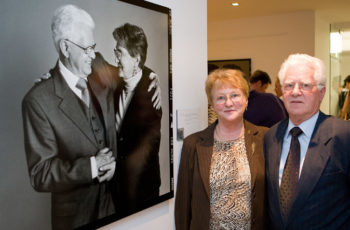 Berührende Fotoausstellung der abcsg.gallery - Kunst hilft Brustkrebspatientinnen
