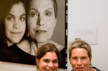 Berührende Fotoausstellung der abcsg.gallery - Kunst hilft Brustkrebspatientinnen