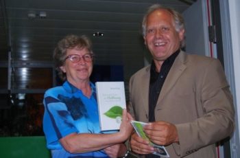 Eine Krebspatientin macht sich und anderen Mut - Ungewöhnliche Buchpräsentation im LKH Klagenfurt