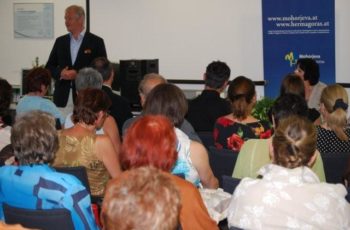 Eine Krebspatientin macht sich und anderen Mut - Ungewöhnliche Buchpräsentation im LKH Klagenfurt