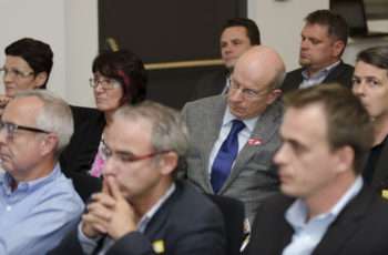 Plenum.
