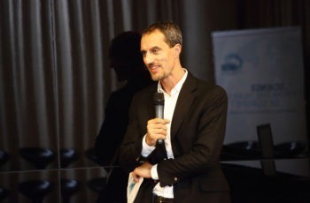 Kümmerte sich um Fragen aus dem Publikum: Vorsitzender Univ.-Prof. Dr. Arnim Bader.