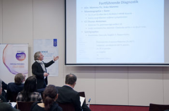 Prim. Dr. Hans-Jörg Neumann stellte die Gruppen mit einer Patientin mit einem BMI von 57 vor schwierige Entscheidungen.