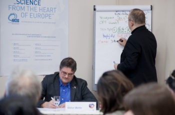 „Du siehst uns auf hohem Niveau ratlos“, brachte es Univ.-Prof. Dr. Michael Gnant auf den Punkt.
