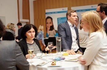 BesucherInnen konnten unmittelbar nach der Veranstaltung mit dem Networking beginnen.