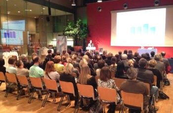 BrustkrebsexpertInnen touren weiter durch Österreich: Grosses Interesse bei erstem Halt in Innsbruck
