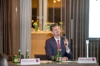 Obwohl etwas mehr Leute dem Abend gut getan hätten, war es eine schöne Veranstaltung in guter Atmosphäre.