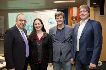 Zum Schluss wie immer: der heiße Kampf um's kalte Buffet.