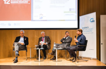 Was bietet man einer Patientin an, die keine intravenöse Chemotherapie bzw. Alopezie möchte? Das Panel hat keinen Paradevorschlag: Christian Singer, Günther Steger, Florian Fitzal und Georg Pfeiler (v.l.n.r.).
