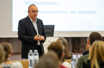 Wie jedes Jahr hielt Michael Gnant die Eröffnungsrede ..