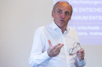 ABCSG-Vizepräsident Raimund Jakesz stellte in seinem Workshop die Frage "Was ist Resilienz?"
