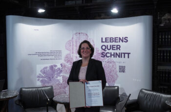 Frau Assoz. Prof. Zsuzsanna Bago Horvath erhält den Hans Popper-Wissenschaftspreis!